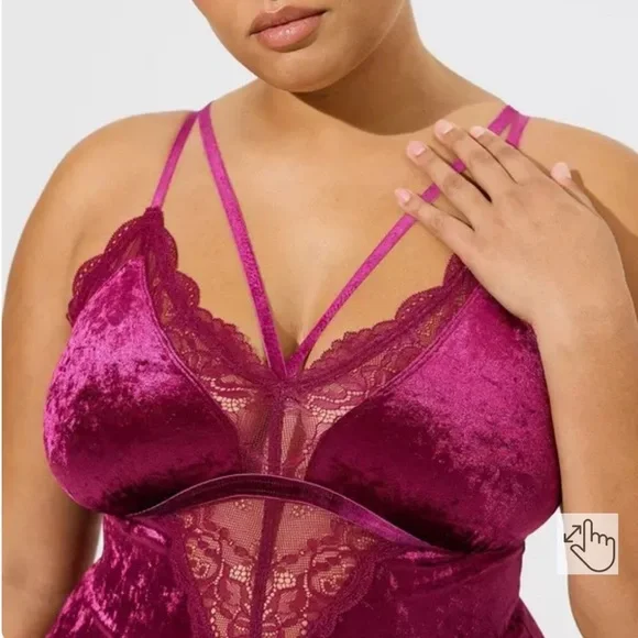 TORRID Velvet Lace Bodysuit - Picture 2 of 9